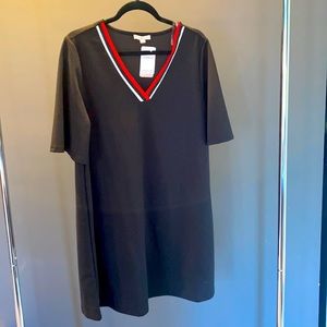 Come Vintage V-neck Dress.